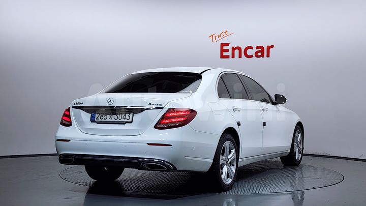 Mercedes Benz E Class 2017 — 2