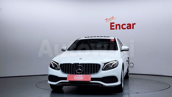 Mercedes Benz E Class 2017 — 3