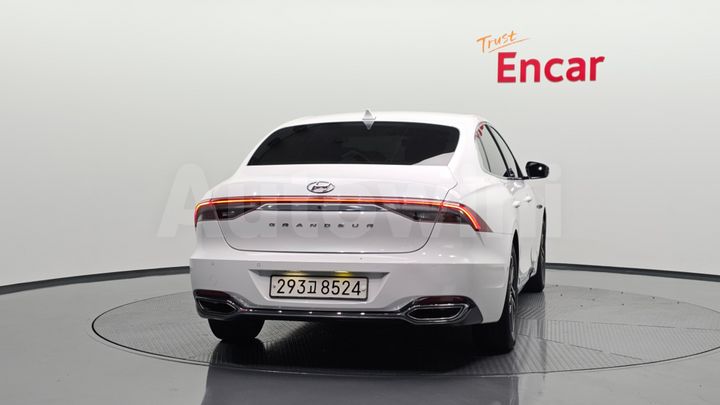 Hyundai Grandeur 2022 — 3