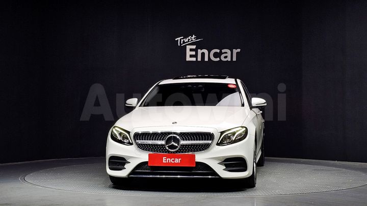 Mercedes Benz E Class 2019 — 3
