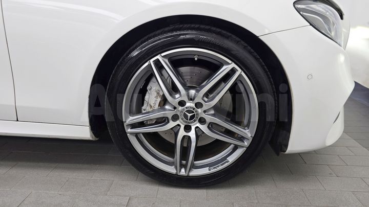 Mercedes Benz E Class 2019 — 5