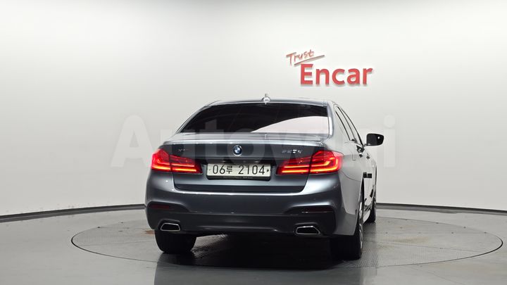 BMW 5 Series 2017 — 3