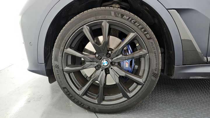 BMW X7 2021 — 5