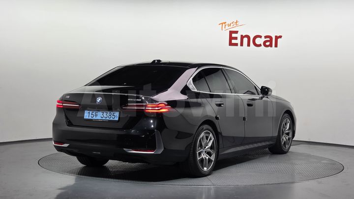 BMW i5 2025 — 2