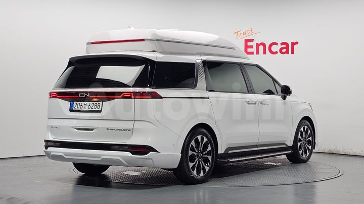Kia Carnival 2023 — 3