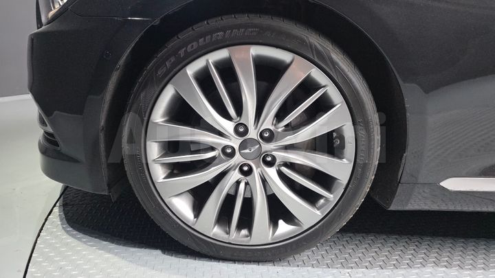 Hyundai Genesis 2015 — 5