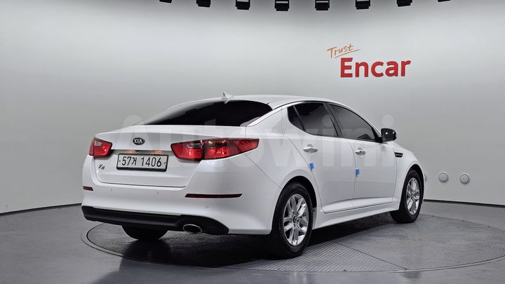 Kia K5 2015 — 2