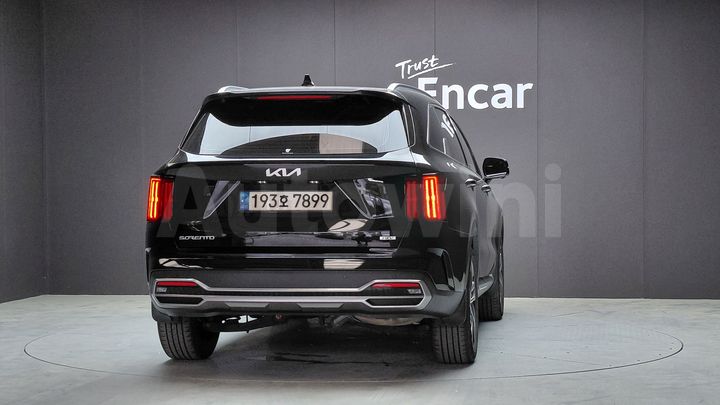 Kia Sorento 2023 — 4