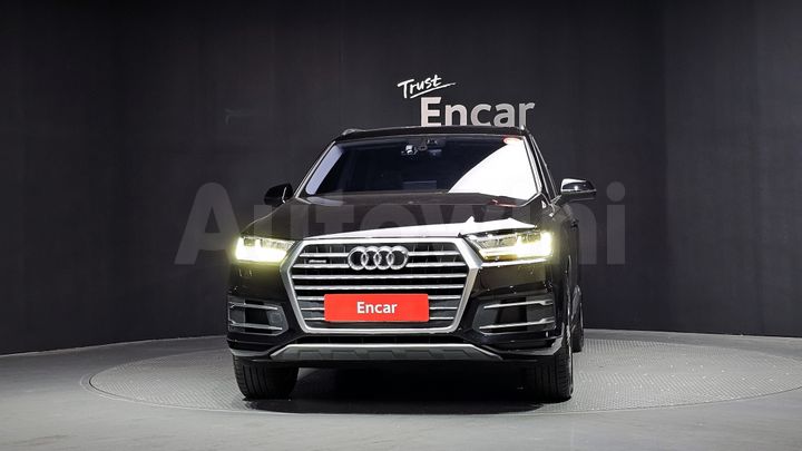Audi Q7 2019 — 3