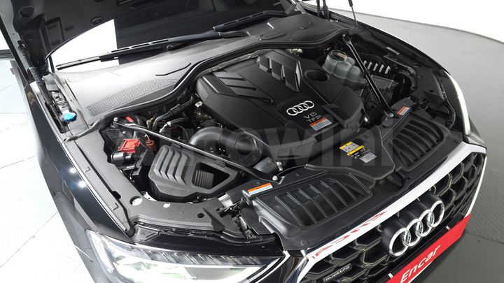Audi A8 2023 — 5
