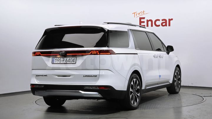 Kia Carnival 2021 — 2