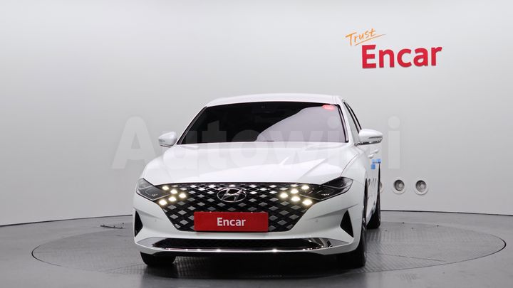 Hyundai Grandeur 2023 — 3