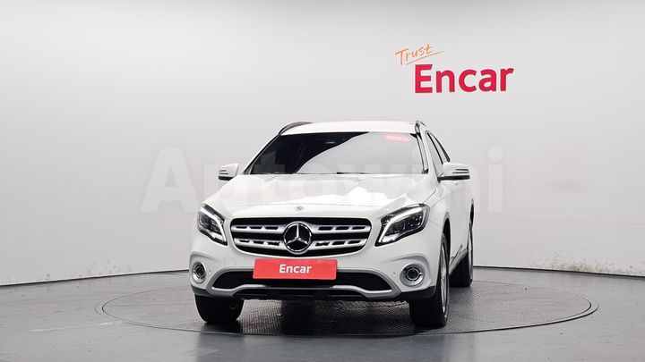 Mercedes Benz GLA Class 2019 — 2