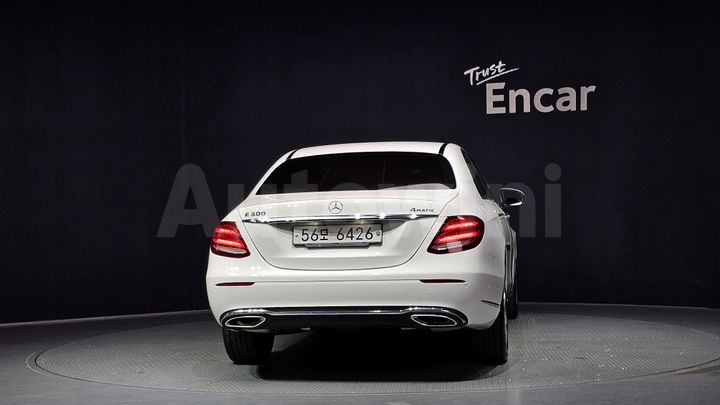 Mercedes Benz E Class 2018 — 4