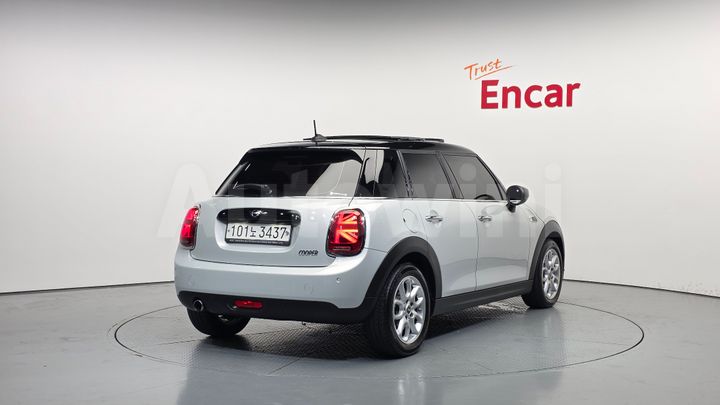 Mini Cooper 2020 — 2