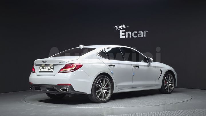 Genesis G70 2020 — 2