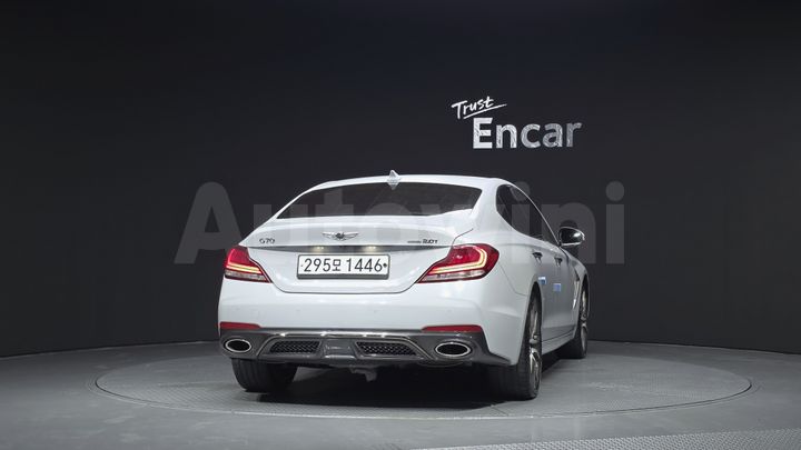 Genesis G70 2020 — 4