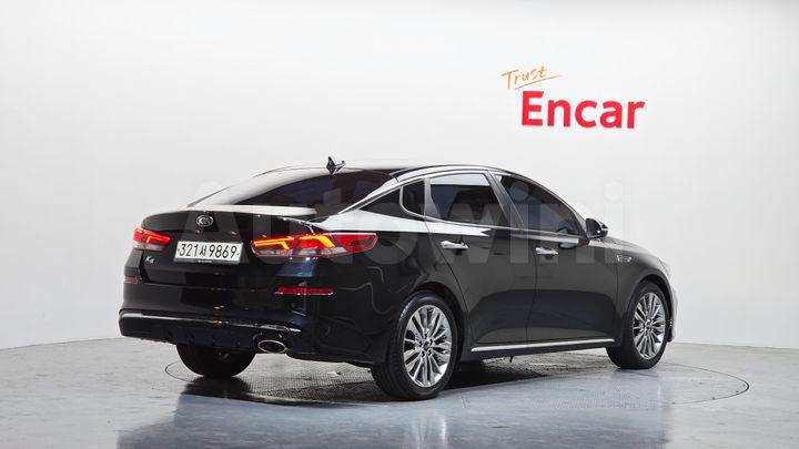 Kia K5 2019 — 2