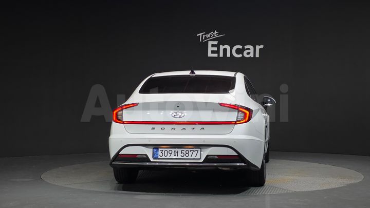 Hyundai Sonata 2023 — 4