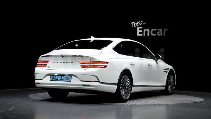 Genesis G80 2022 — 2