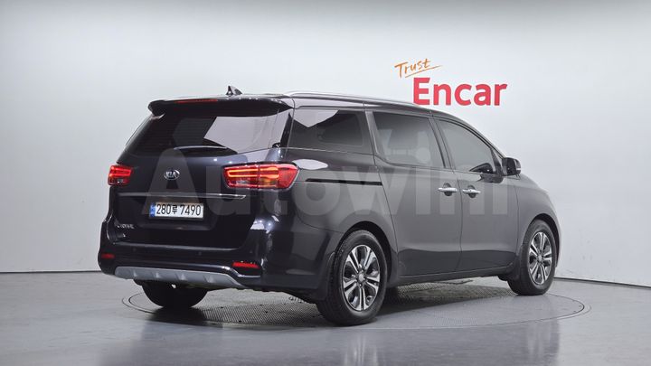 Kia Carnival 2020 — 2