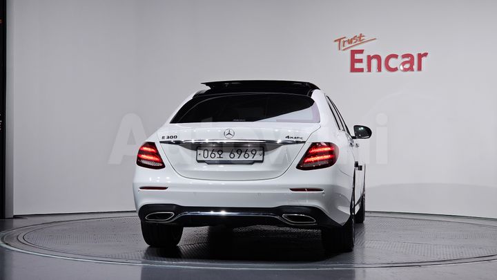 Mercedes Benz E Class 2018 — 4