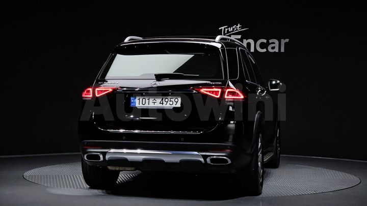 Mercedes Benz GLE Class 2021 — 4
