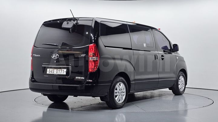 Hyundai Starex 2019 — 2