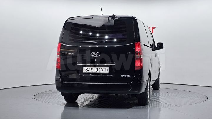 Hyundai Starex 2019 — 4
