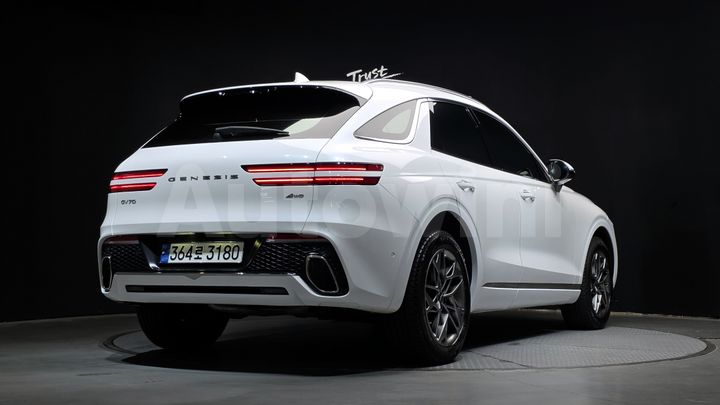 Genesis GV70 2023 — 2