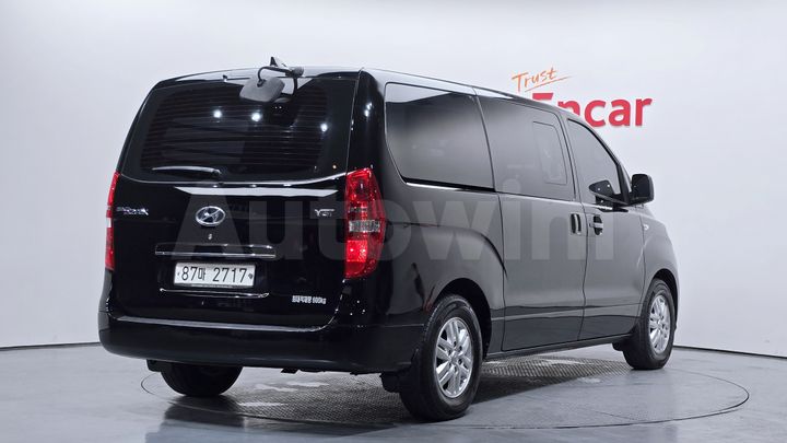 Hyundai Starex 2019 — 2