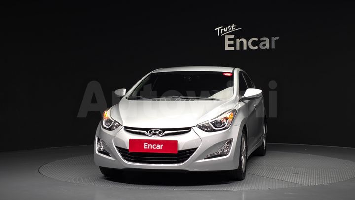 Hyundai Avante 2015 — 3