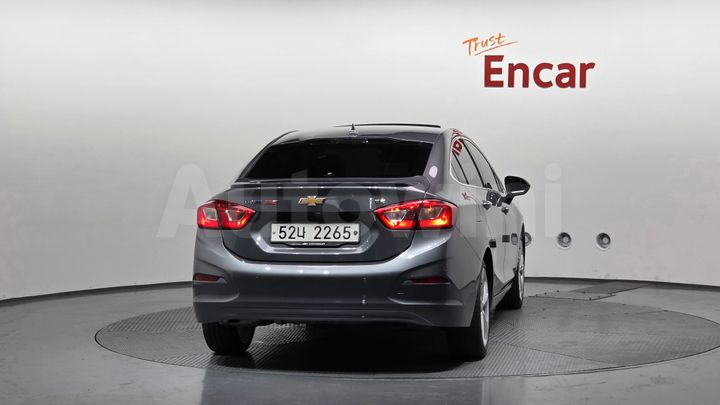Chevrolet Cruze 2017 — 4