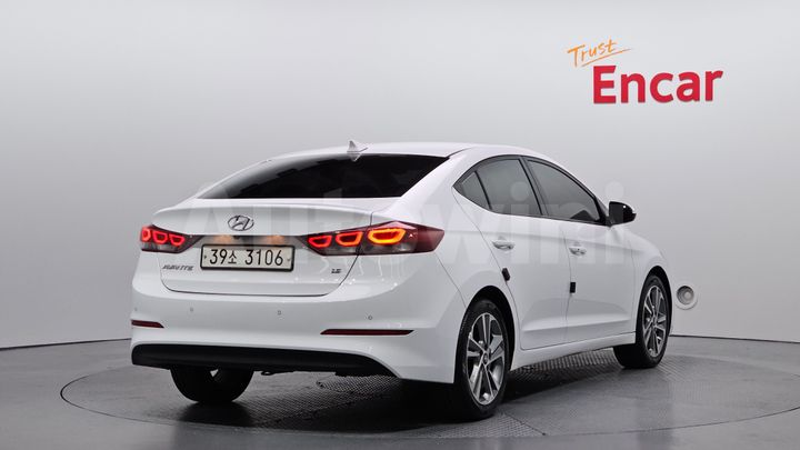 Hyundai Avante 2018 — 2