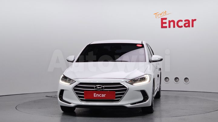 Hyundai Avante 2018 — 3
