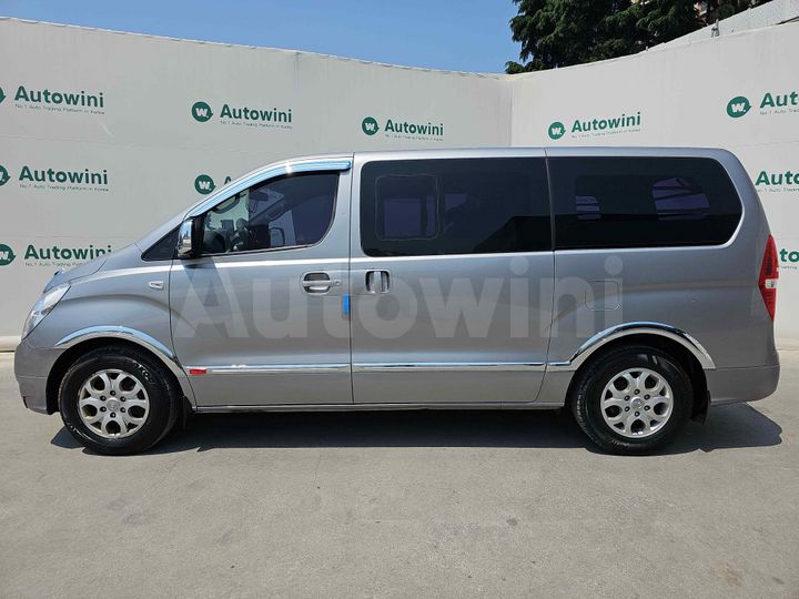 Hyundai Starex 2013 — 2