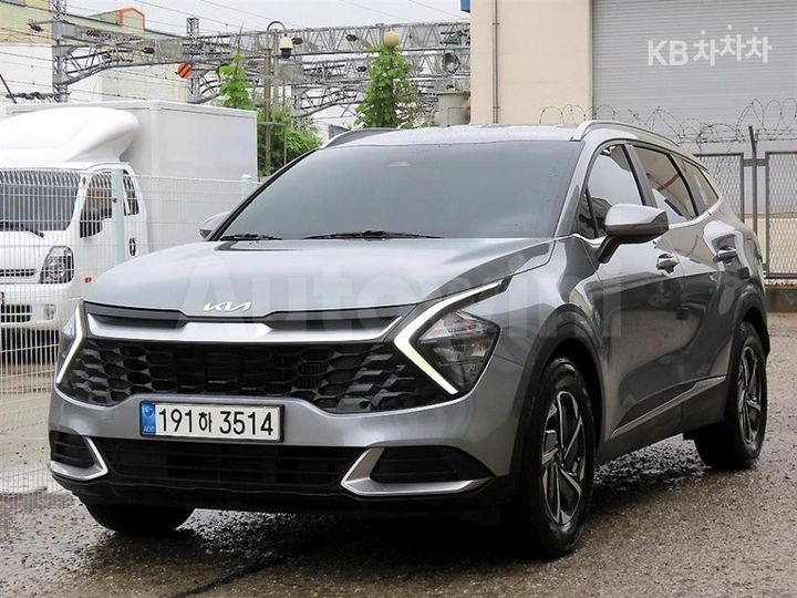 Kia Sportage 2023 — 2