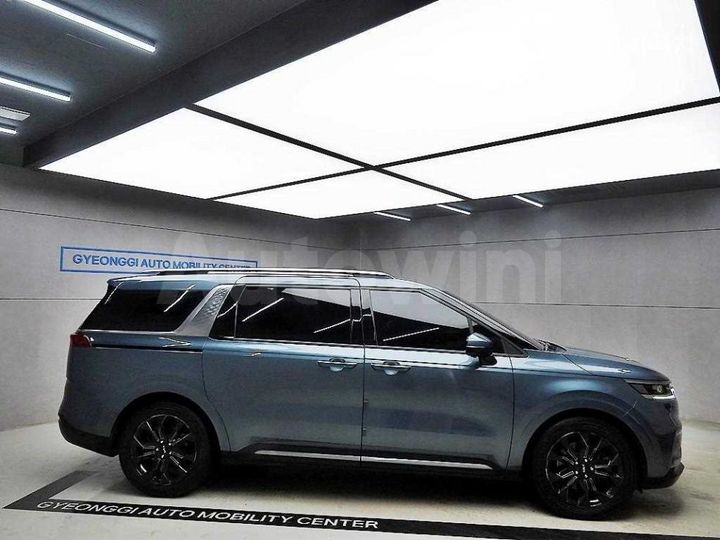 Kia Carnival 2023 KNANE81BBPS249864 — 2