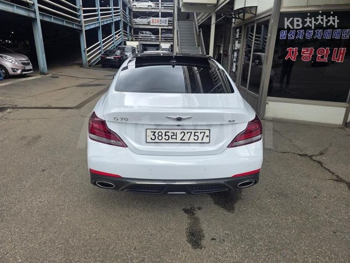 Genesis G70 2018 — 3