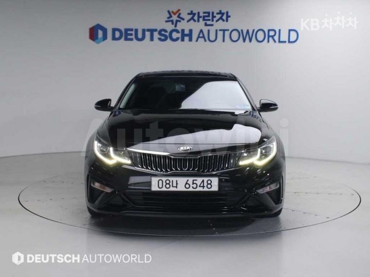 Kia K5 2019 KNAGT416BKA264135 — 3