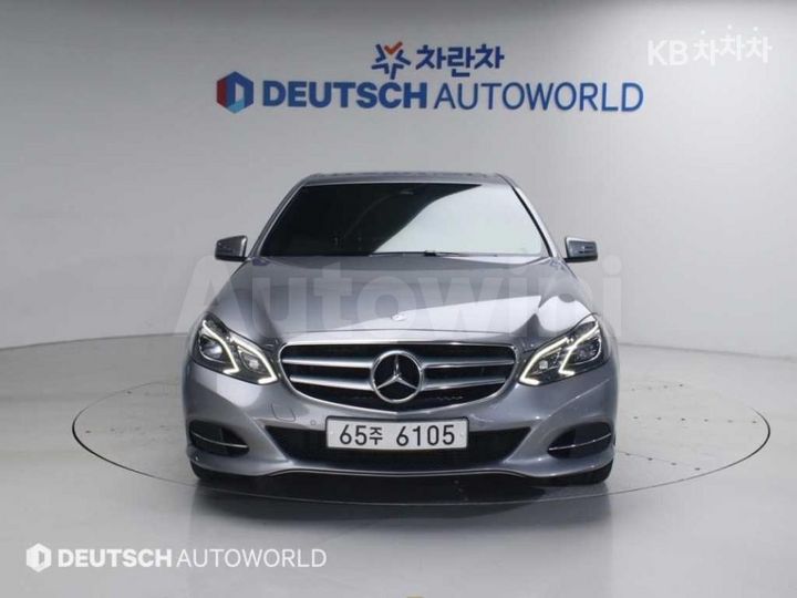 Mercedes Benz E Class 2014 — 3