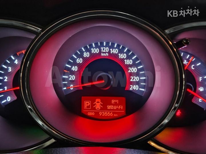 Kia Sorento 2012 KNAKU815BCA239242 — 5