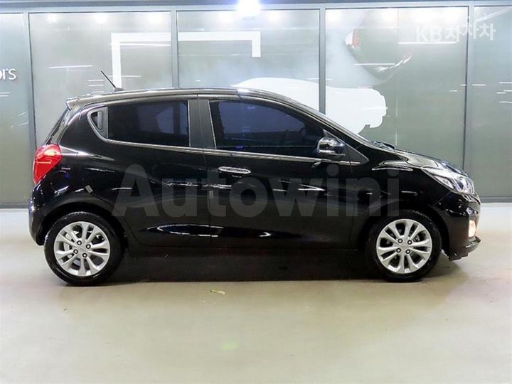 Chevrolet Spark 2019 KLYDC487DKC237719 — 3