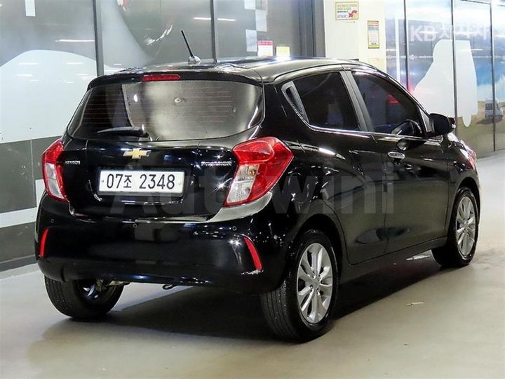 Chevrolet Spark 2019 KLYDC487DKC237719 — 4