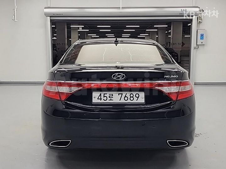 Hyundai Grandeur 2011 — 3