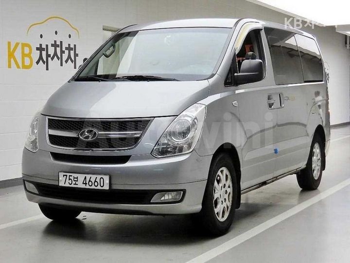 Hyundai Starex 2011 — 2