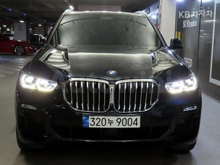 BMW X5 2021 — 2