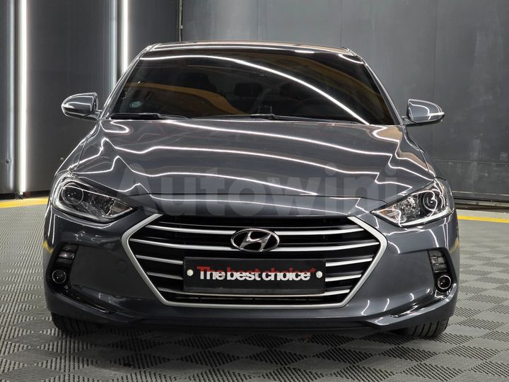 Hyundai Avante 2016 — 3
