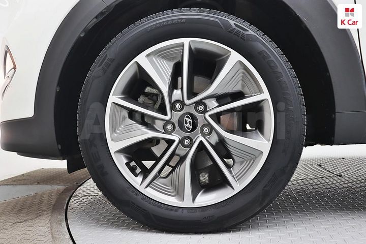 Hyundai Tucson 2018 KMHJ381ABJU679437 — 5