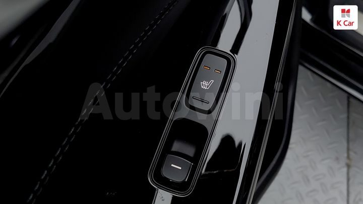 Kia K7 2019 — 2